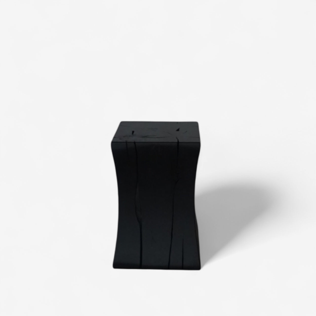 JWolf Studio · BLOK Stool – Massive Buche, Schwarz · Design by Johannes Wolf