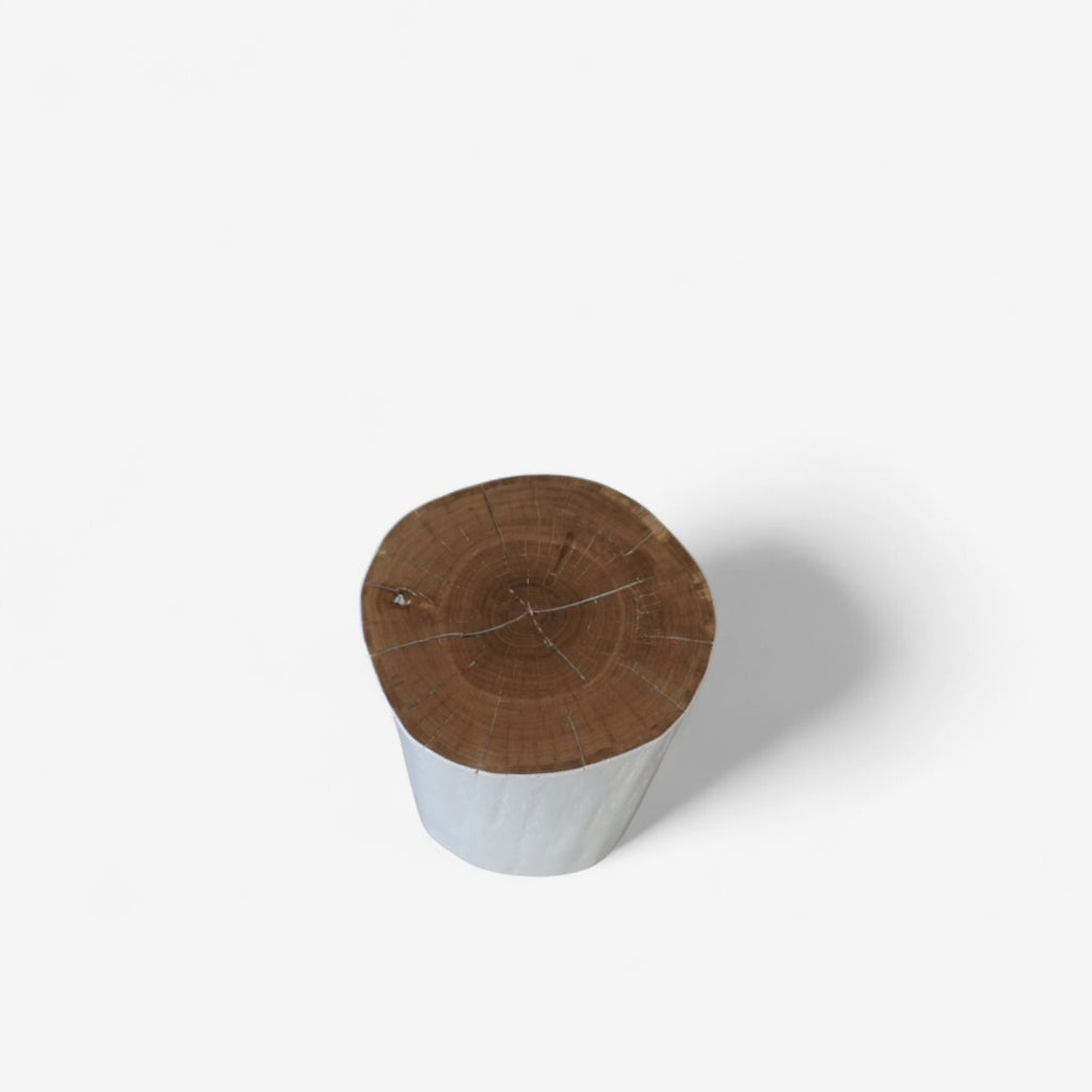 JWolf Studio · WOOD Column – Eiche Weiß Lackiert · Design by Johannes Wolf
