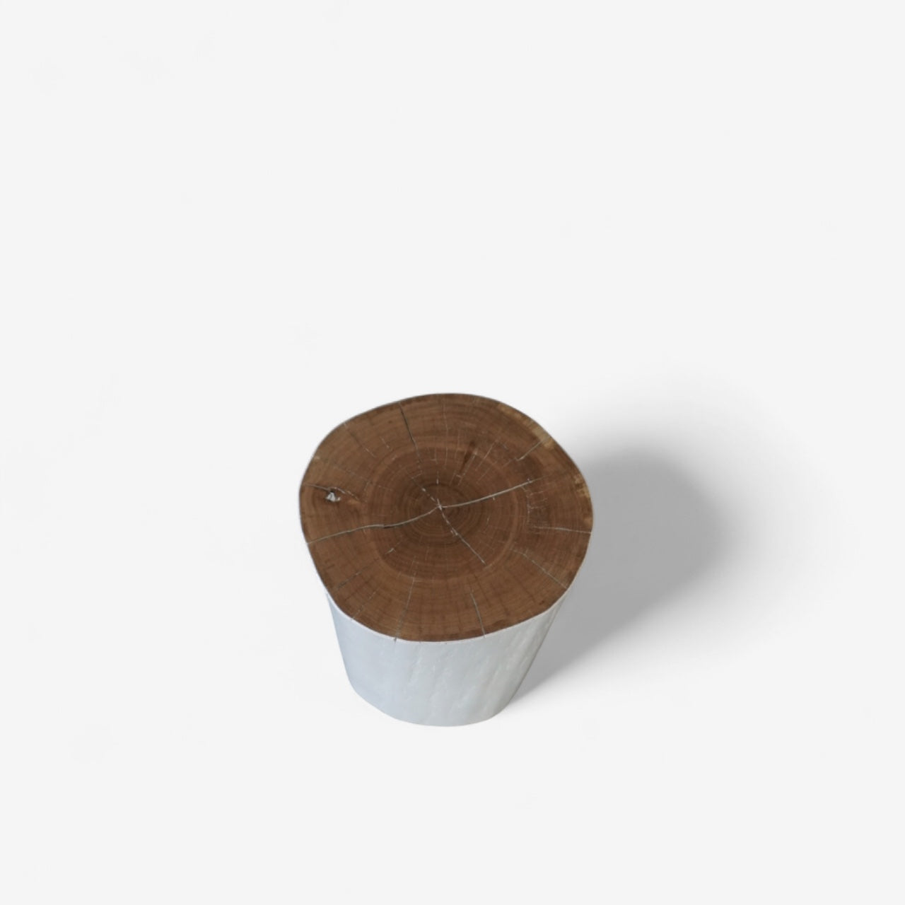 JWolf Studio · WOOD Column – Eiche Weiß Lackiert · Design by Johannes Wolf