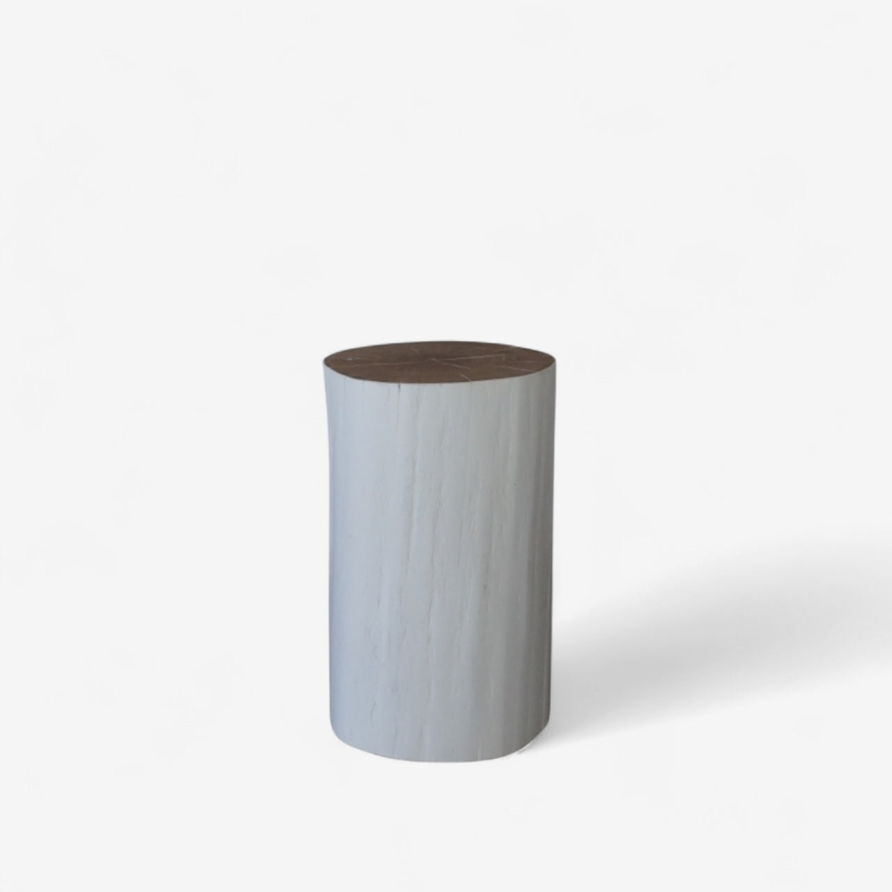 JWolf Studio · WOOD Column – Eiche Weiß Lackiert · Design by Johannes Wolf