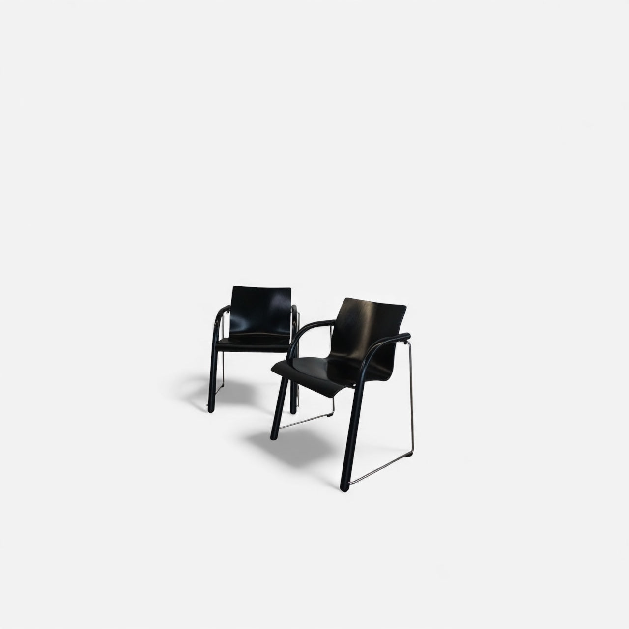 Thonet S 320 Armlehnstuhl