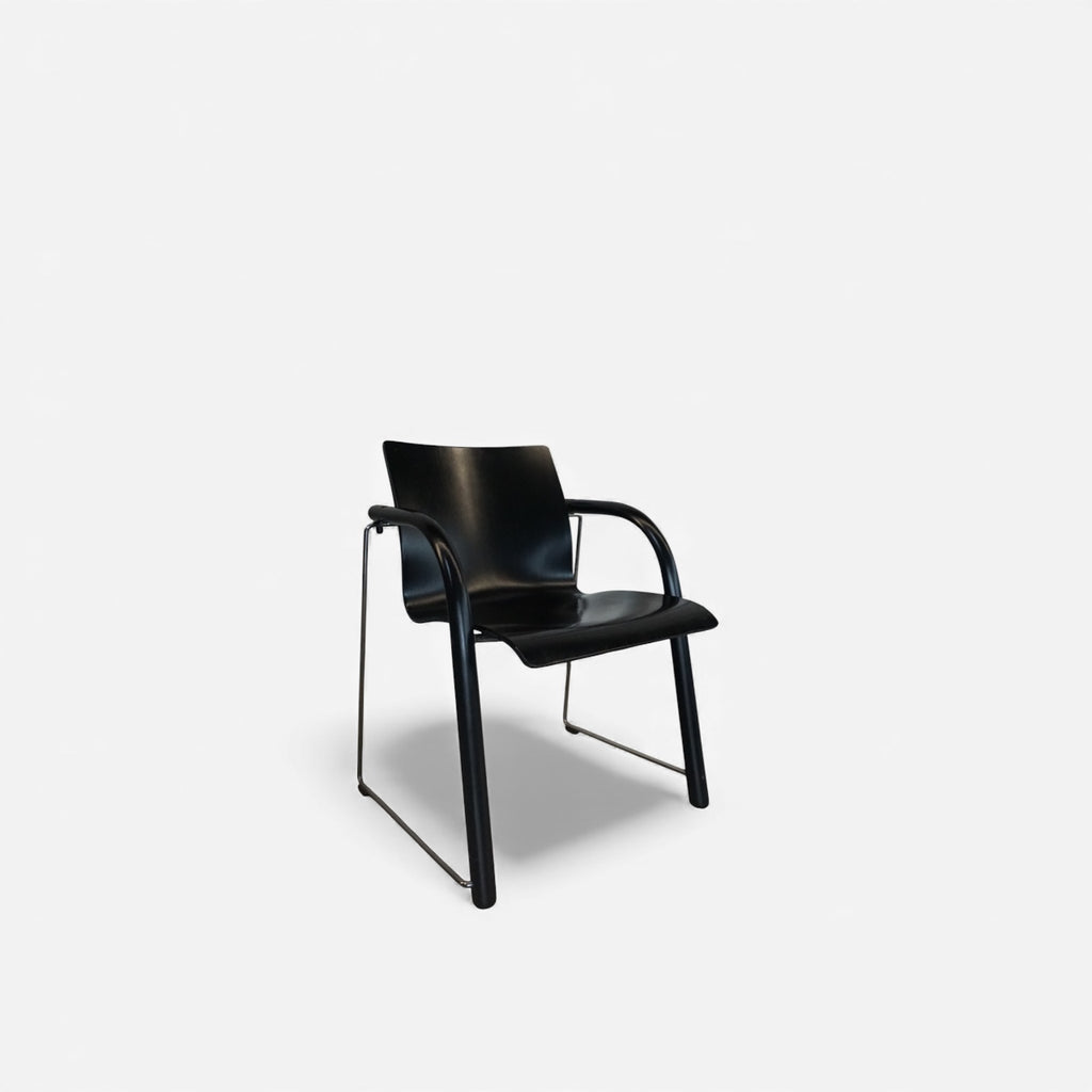Thonet S 320 Armlehnstuhl