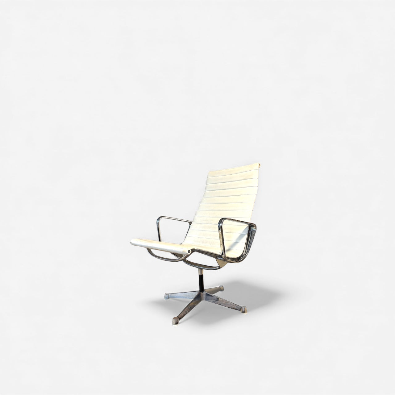 Vitra – Eames Aluminum High-Back Chair (White Leather)