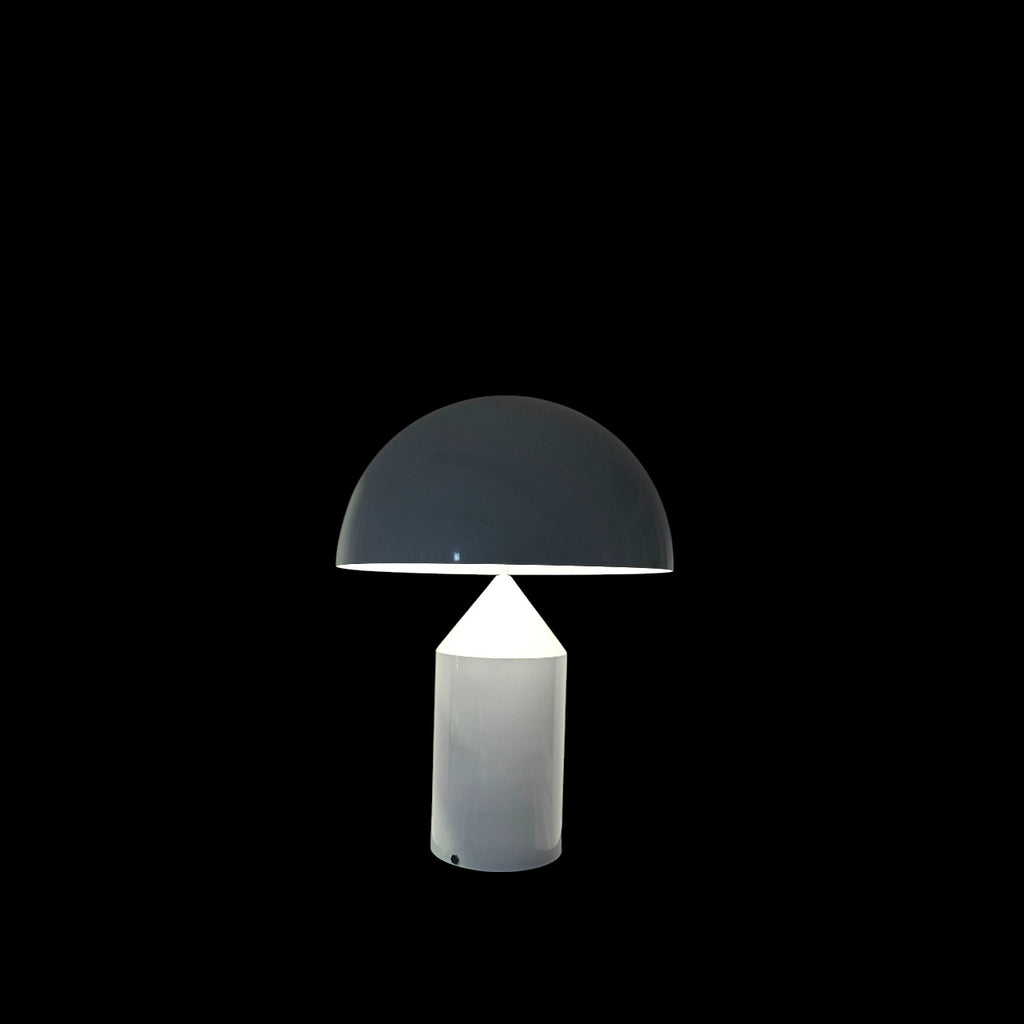 Atollo Tischlampe – Frühe Metallausführung im ikonischen Design von 1977